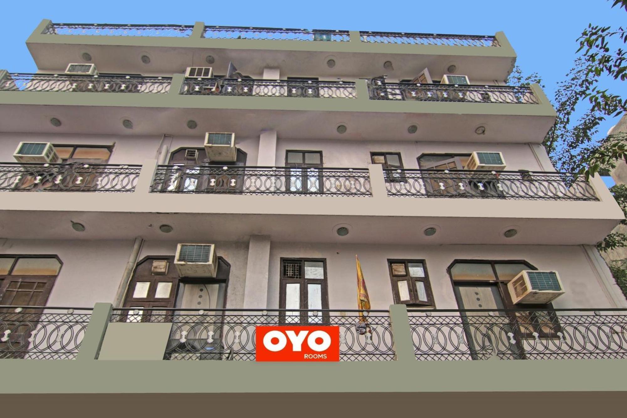 Flagship Hotel Decent Stay Near Pvr Vikaspuri Delhi Нью-Дели Экстерьер фото