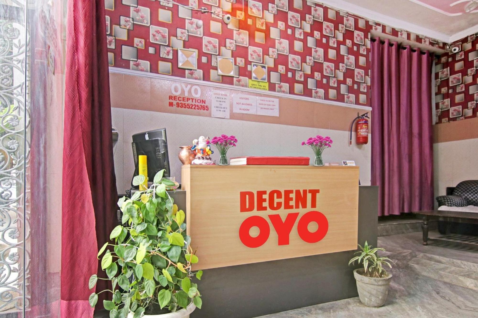 Flagship Hotel Decent Stay Near Pvr Vikaspuri Delhi Нью-Дели Экстерьер фото